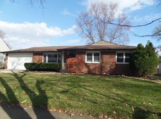 1041 Cochran St, Aurora, IL 60506