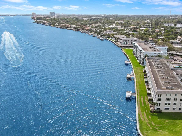 52 Yacht Club Drive #402, North Palm Beach, FL 33408