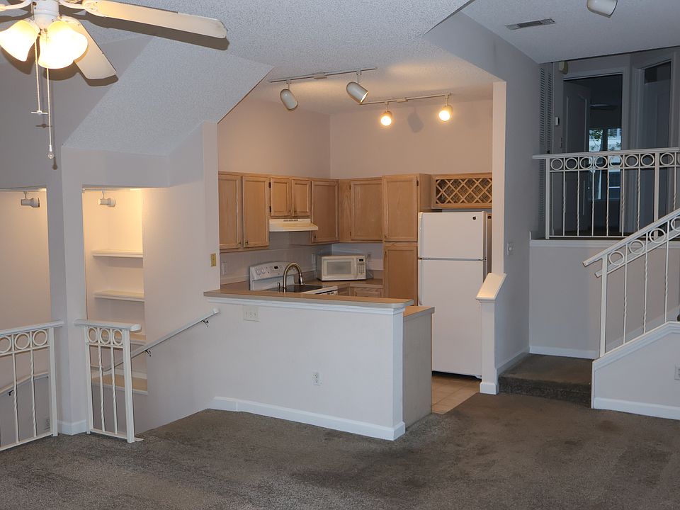 1st image of 601 Island Place Way