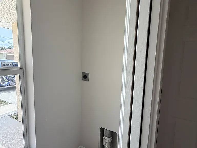 5315 Belrose St — Photo 13