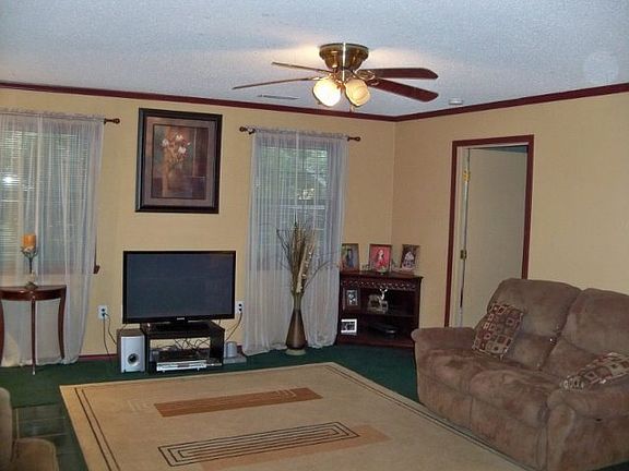 3rd image of 170 Shady Acres Dr