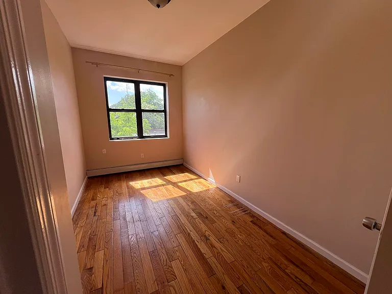 68 Buffalo Ave #3A — Photo 8