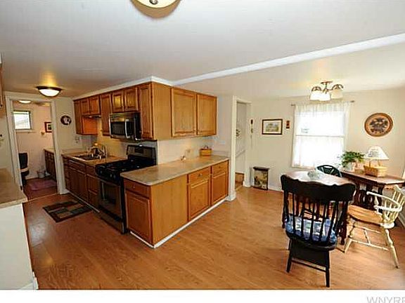 3rd image of 5078 College St
