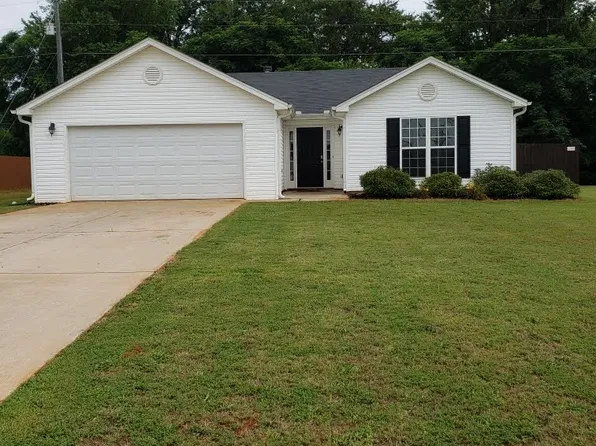 135 Ansley Dr, Lavonia, GA 30553