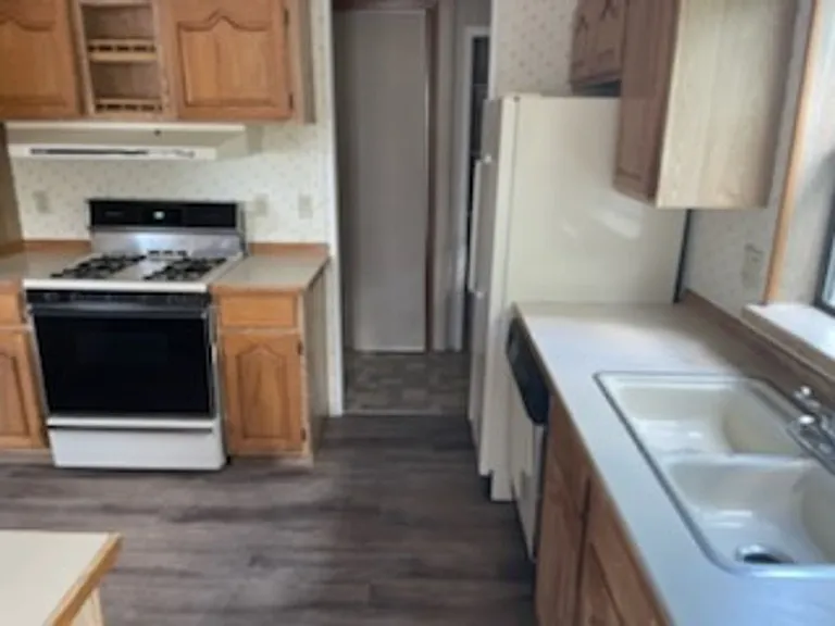 5725 Old Hwy #53 — Photo 6