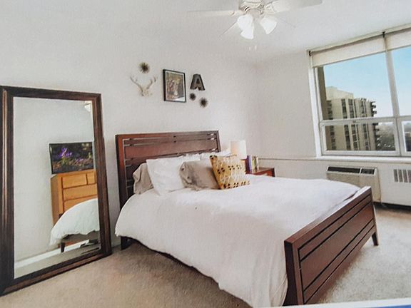 4th image of 70 W Burton Pl APT 2608