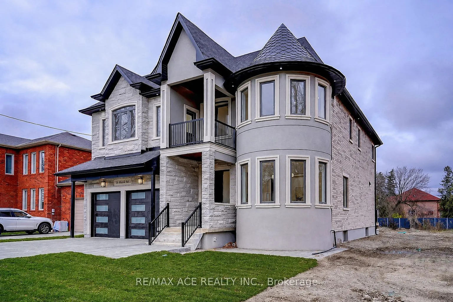 4 bed, $5,500 — Photo 1