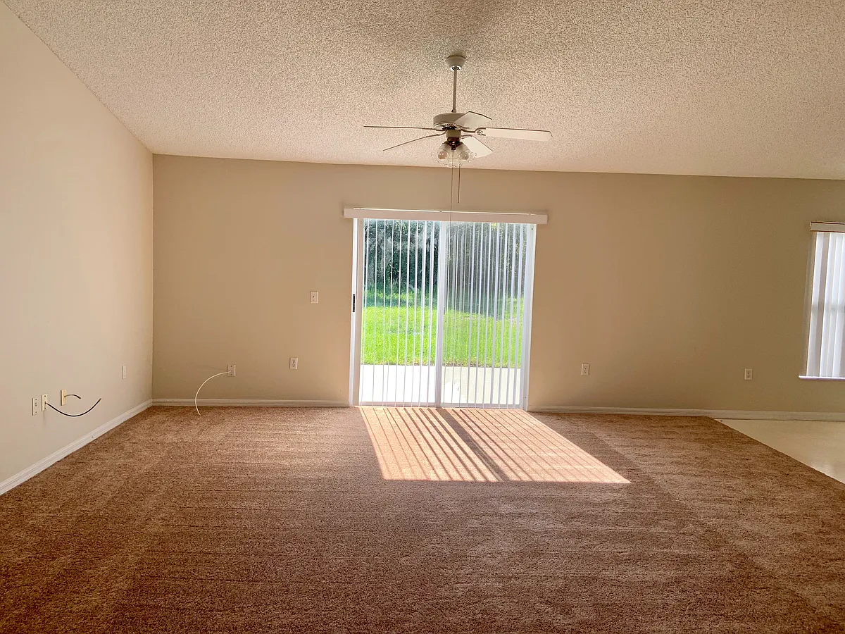 Building Photo - 3087 Blaine Cir
