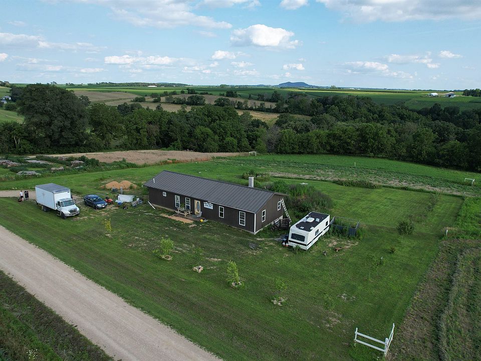 1st image of 693 Joes Ln