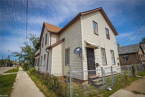 3460 Erin Ave Photo 1