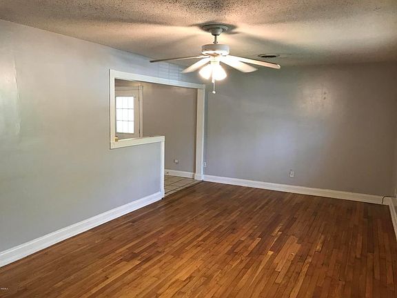 4th image of 1707 Cahill Dr