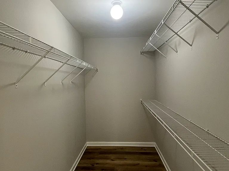 2501 Southhaven Ln — Photo 31