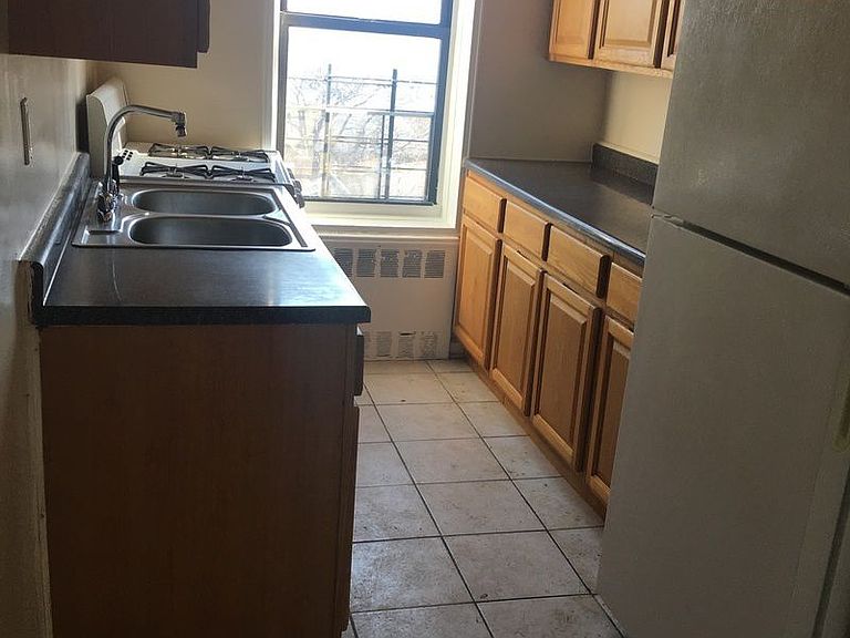 1261 Central Ave Far Rockaway, NY, 11691 Apartments for Rent Zillow