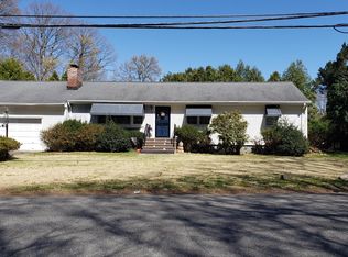 572 Frenchtown Rd, Bridgeport, CT 06606