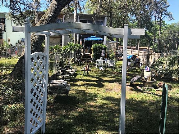 5th image of 1909 E Mulberry Dr