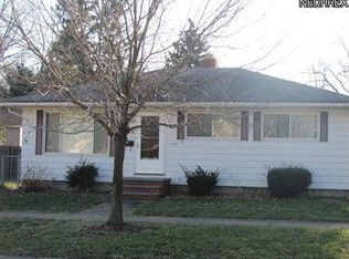 19741 Parkmount Ave, Cleveland, OH 44135