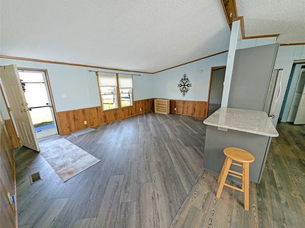 2090 Butternut Dr, Espyville, PA 16424