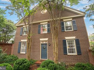 655 S Columbus St, Alexandria, VA 22314