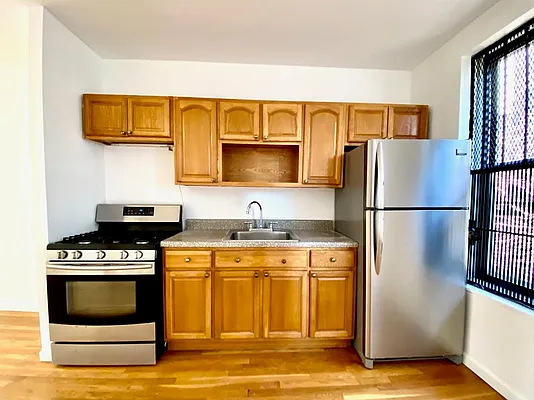 Rented by Parlor Real Estate Corp | media 15