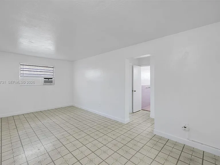 126 SW 18th Ave #4 — Photo 7
