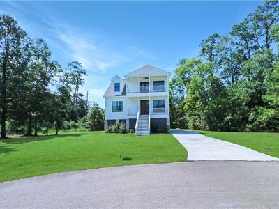 325 Oak Hollow Dr, Madisonville, LA, 70447