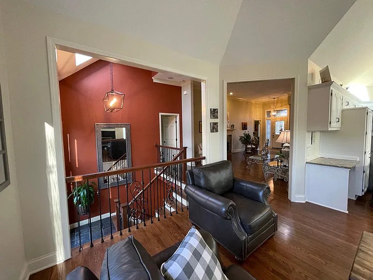14212 Benson St — Photo 20