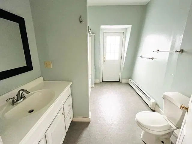 2 bed, 800 sqft, $1,750 — Photo 2