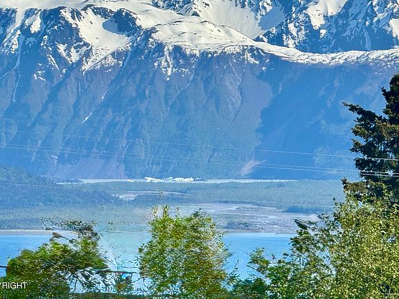 2nd image of 53480 E End Rd