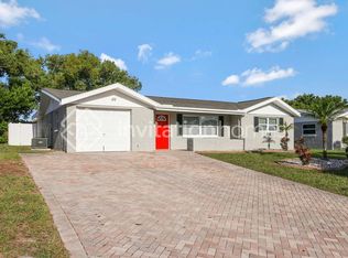 10821 Manchester Rd, Port Richey, FL 34668