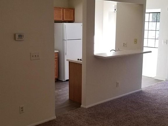 5th image of 930 N Mesa Dr Unit 1070