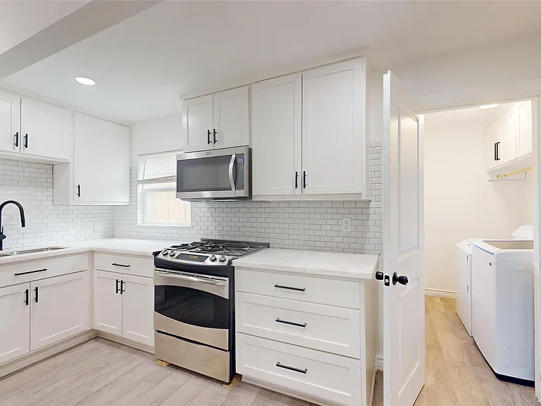 3830 Cosby St — Photo 5