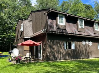 102 Spring Gln, Two, VT 05751