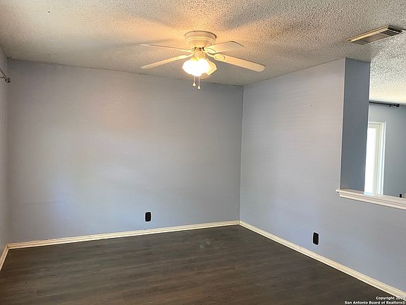 2nd image of 8019 HOOVERS BND