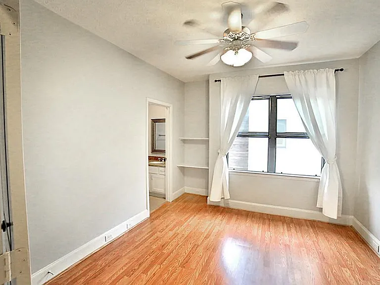 407 Jackson Hill St — Photo 16