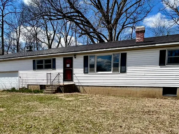 104 Taylor Ct, Catlin, IL 61817