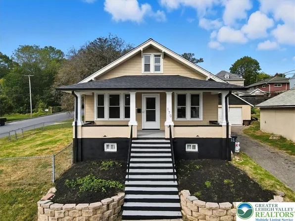 170 S Church St, Nazareth, PA 18064