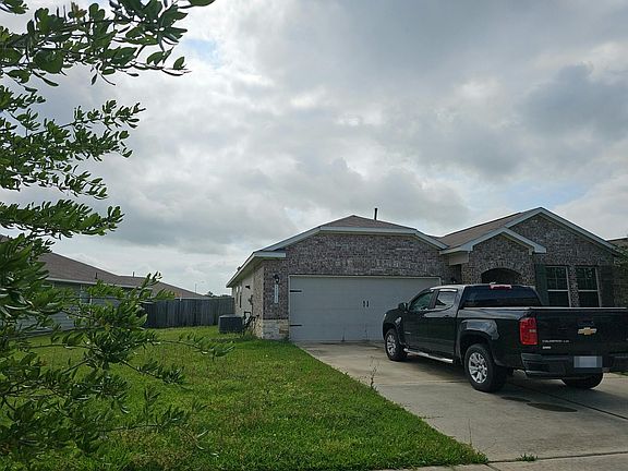 3rd image of 24814 Crimson Pine Dr