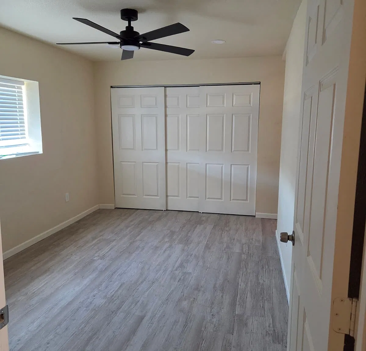 3 bed, 1100 sqft, $1,375 — Photo 1