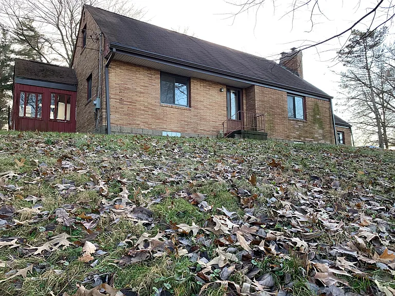20 Reichold Rd — Photo 2