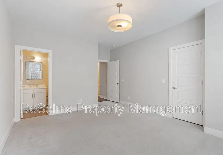 214 Porter Village Cir — Photo 15