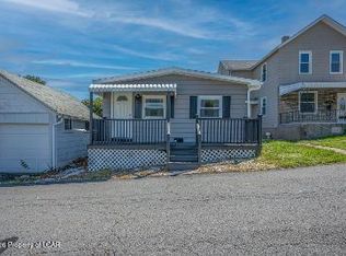 98 Rose Ln, Old Forge, PA 18518