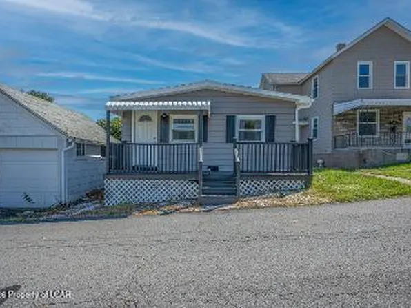 98 Rose Ln, Old Forge, PA 18518