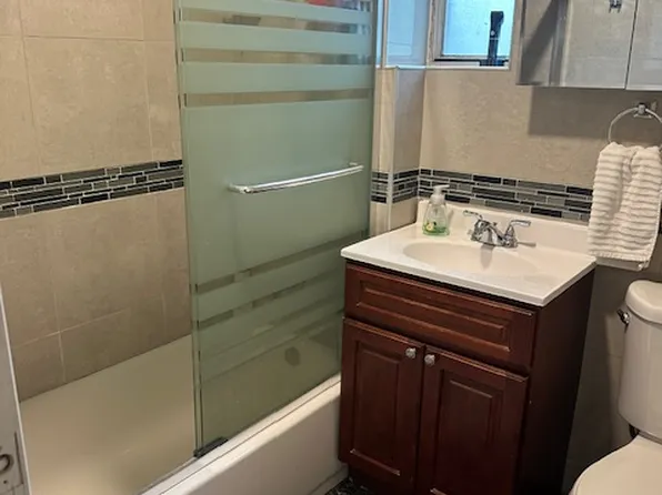 42-29 Newtown Road image 5 of 12