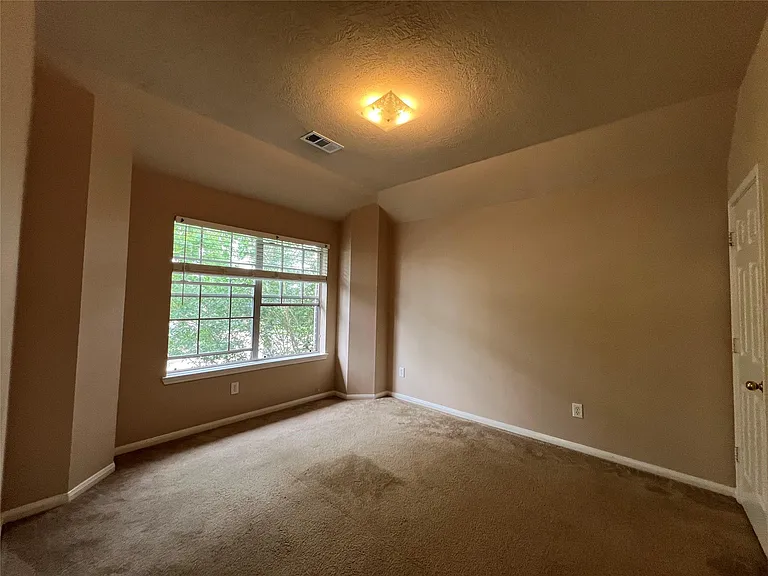 4903 Lochman Ln — Photo 8