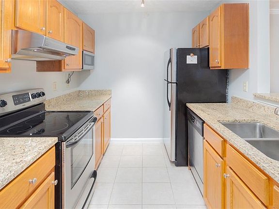 4th image of 970 Sidney Marcus Blvd NE