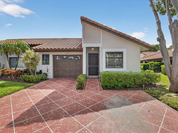 6234 Pointe Regal Cir