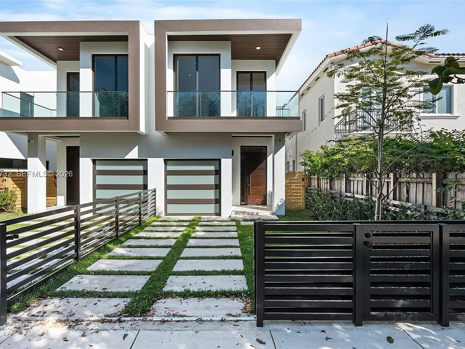 1247 SW 13th Ave