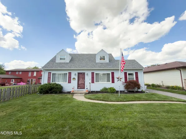 408 Dillrose Dr, Northwood, OH 43619