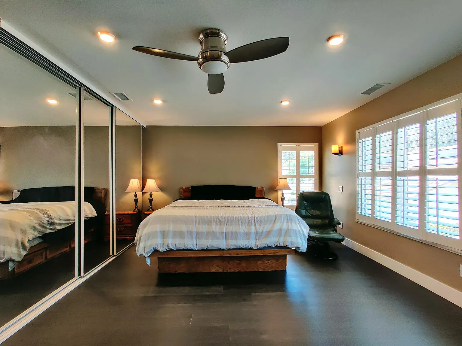 Mirabel Ln, San Diego — Photo 3