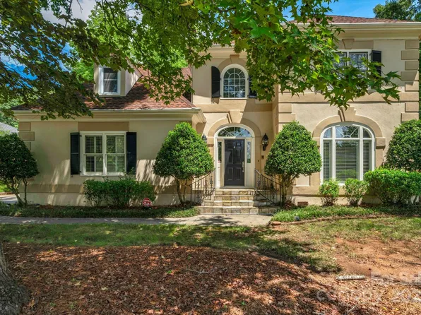 15618 Eagleview Dr, Charlotte, NC 28278